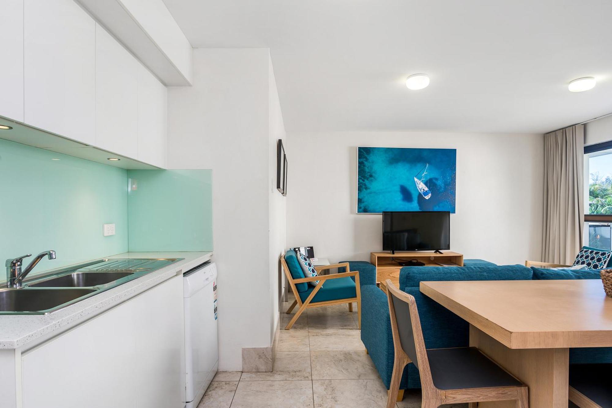 ביירון ביי Bayview Beachfront Apartments, In Town Right On The Beach מראה חיצוני תמונה