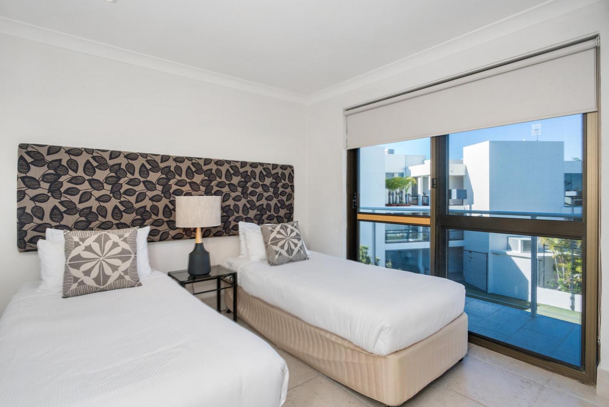 ביירון ביי Bayview Beachfront Apartments, In Town Right On The Beach מראה חיצוני תמונה